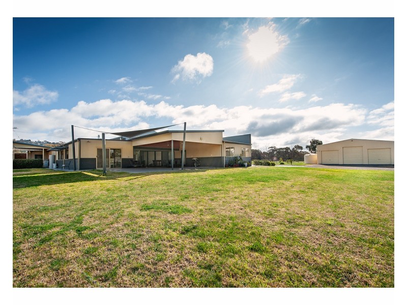 634 Gerogery Road, Table Top NSW 2640