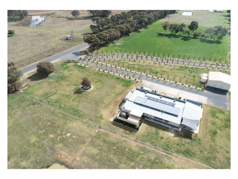634 Gerogery Road, Table Top NSW 2640