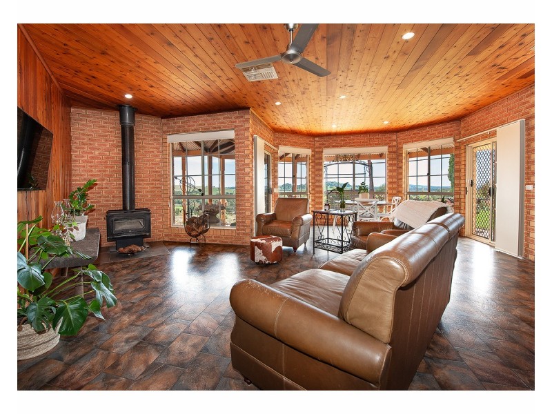 81 Bonnie Springs Road, Jindera NSW 2642