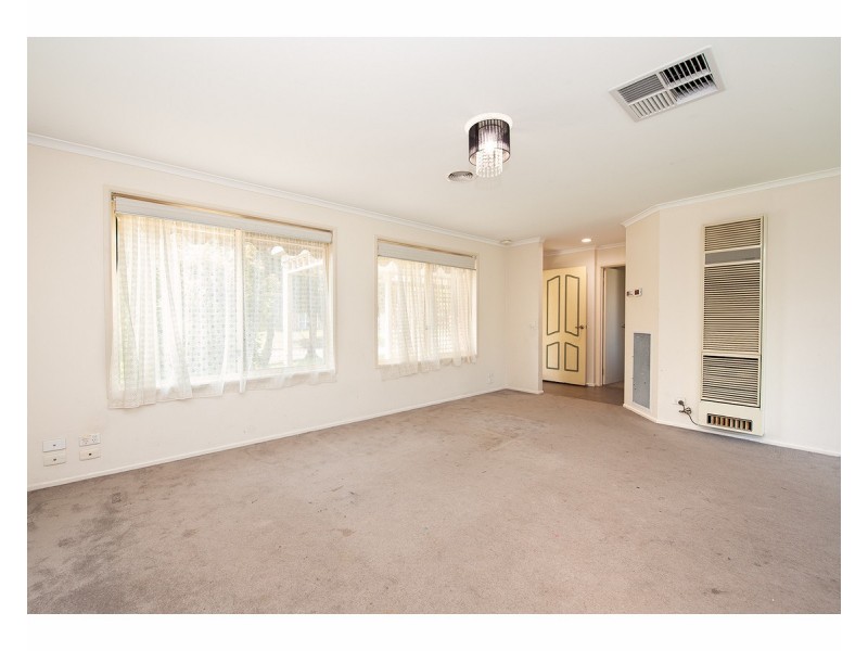 25 Wattletree Road, Lavington NSW 2641