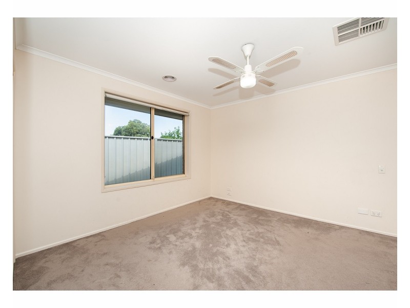 25 Wattletree Road, Lavington NSW 2641