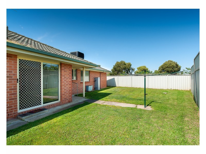 25 Wattletree Road, Lavington NSW 2641