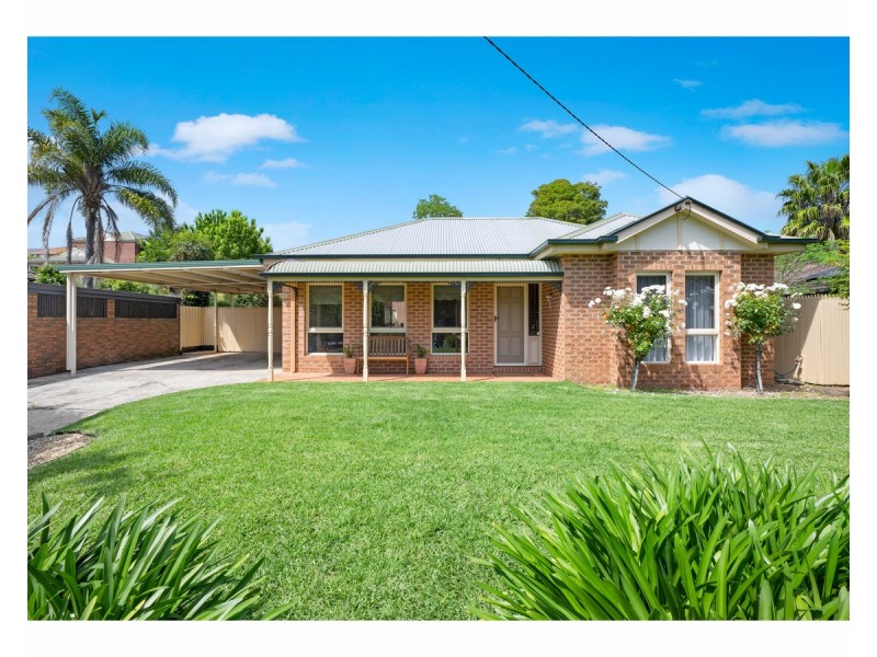 651 Pearsall Street, Lavington NSW 2641