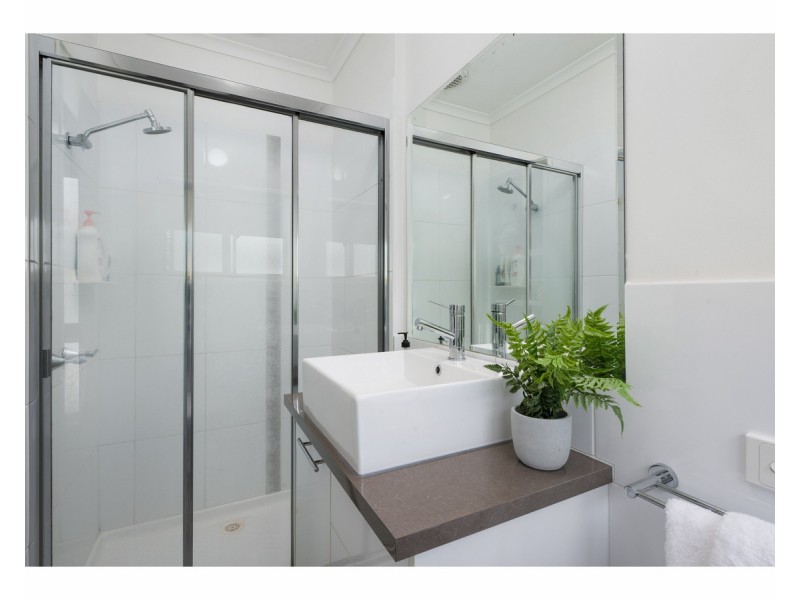 651 Pearsall Street, Lavington NSW 2641