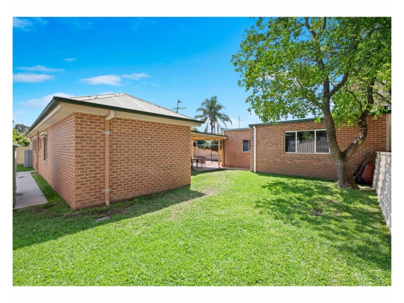 651 Pearsall Street, Lavington NSW 2641