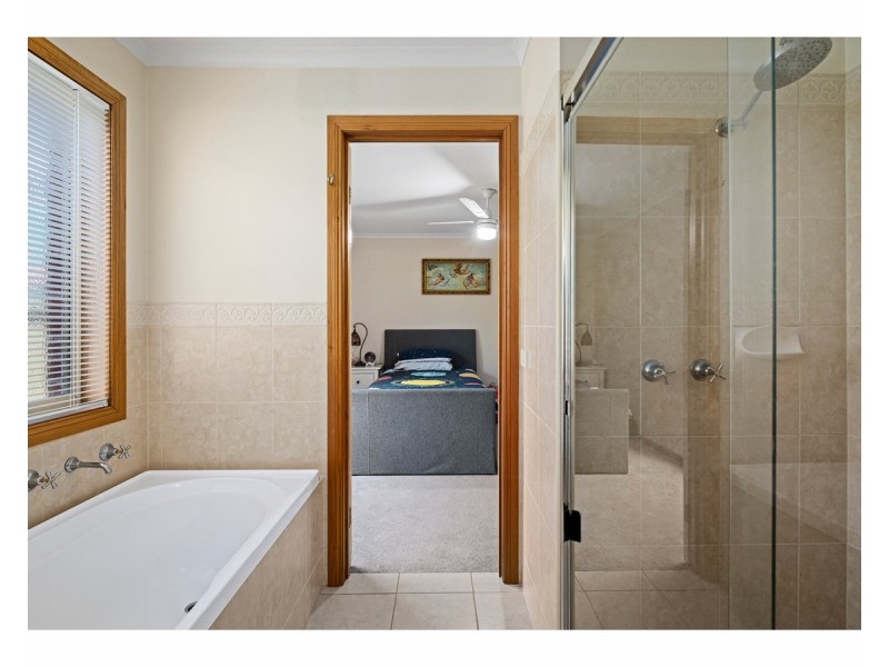 45 Jenny Wren Place, East Albury NSW 2640