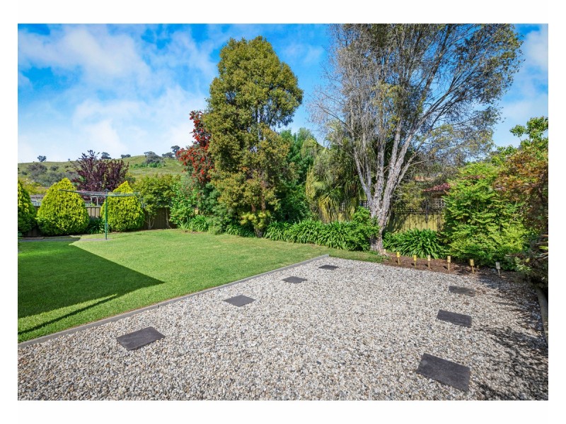 45 Jenny Wren Place, East Albury NSW 2640