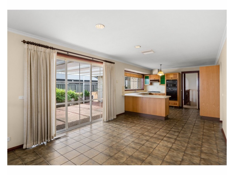 580 Whinray Crescent, East Albury NSW 2640