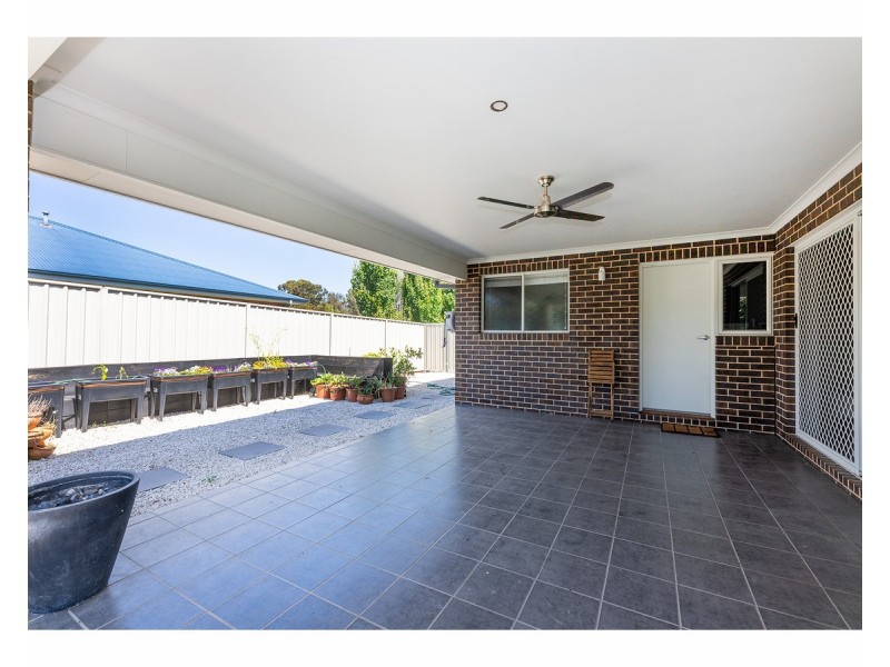 130 Pickworth Street, Thurgoona NSW 2640