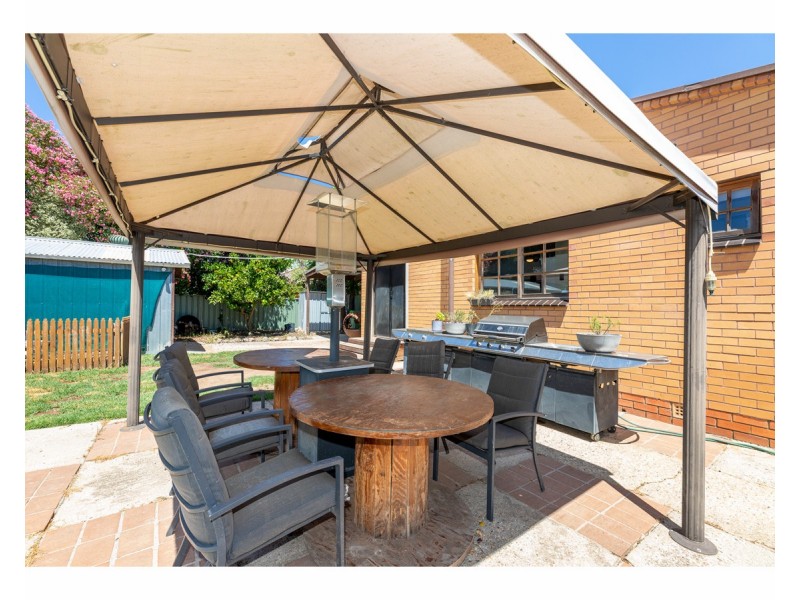 534 Douglas Road, Lavington NSW 2641