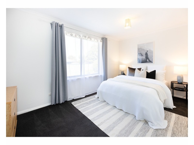 335 Parkland Crescent, Lavington NSW 2641