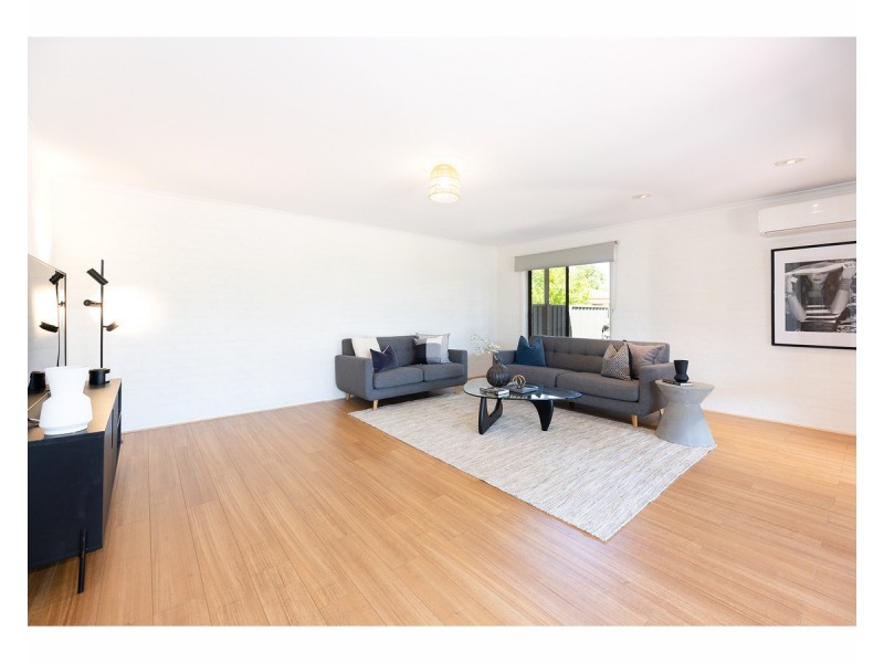 335 Parkland Crescent, Lavington NSW 2641