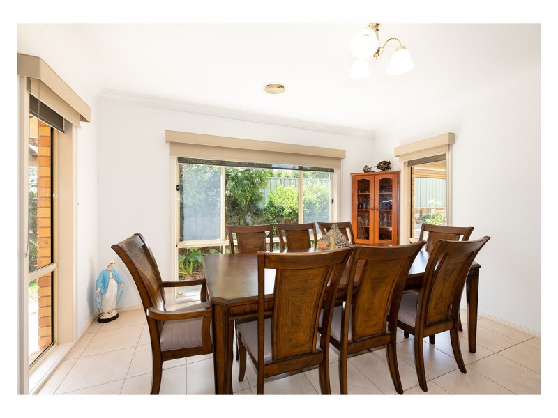 16 Telopea Street, Thurgoona NSW 2640