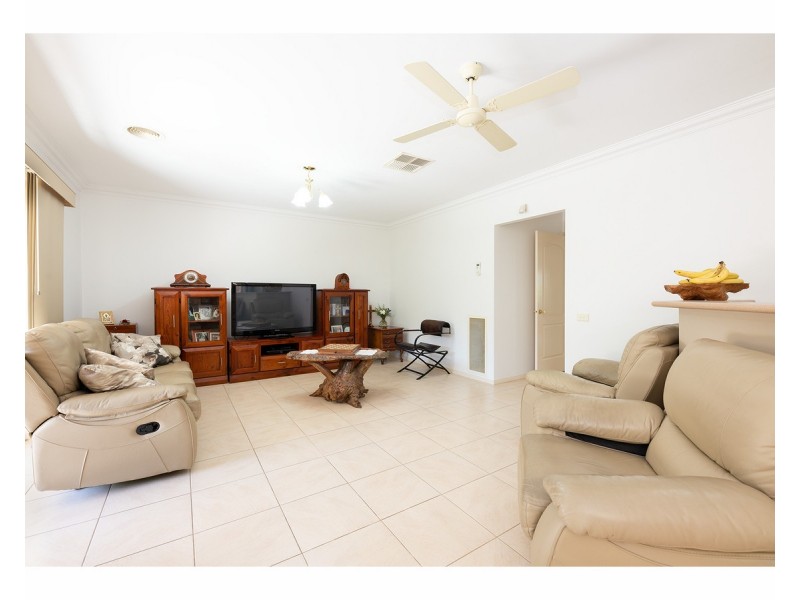 16 Telopea Street, Thurgoona NSW 2640