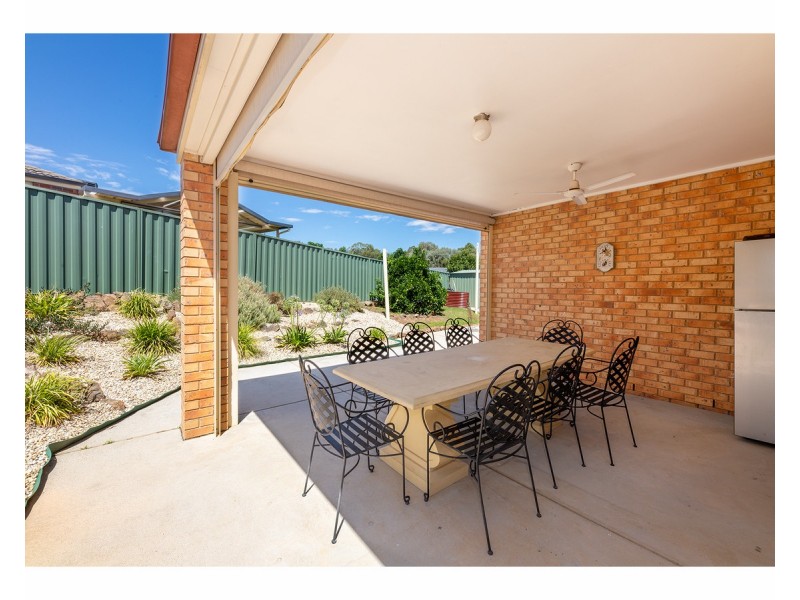 16 Telopea Street, Thurgoona NSW 2640