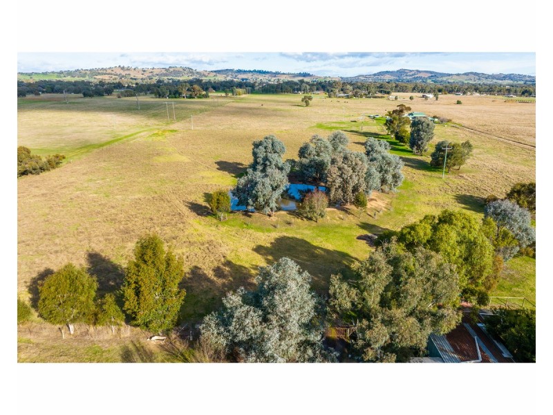 242 Dights Forrest Road, Jindera NSW 2642