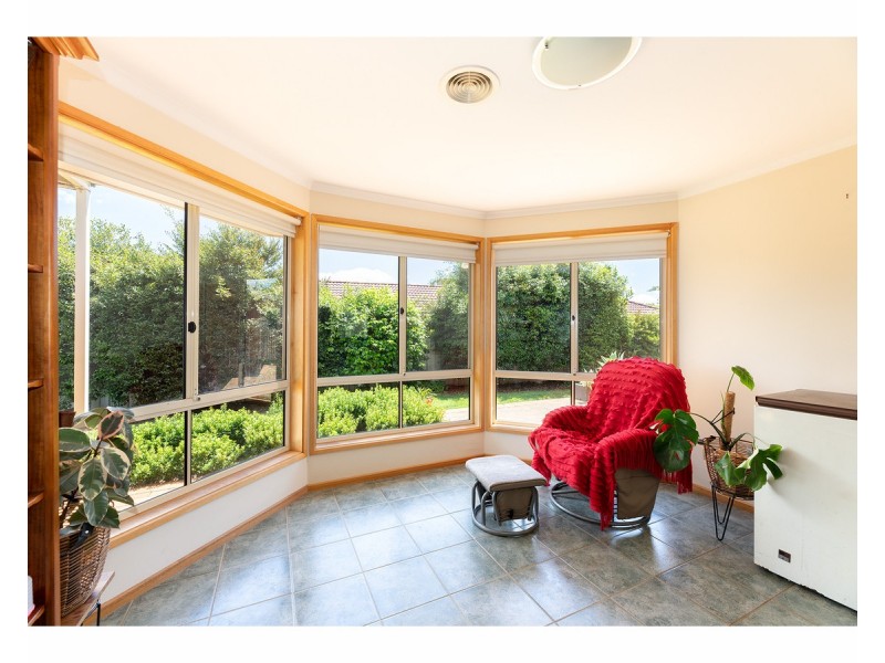 9 Falcon Circuit, West Wodonga VIC 3690