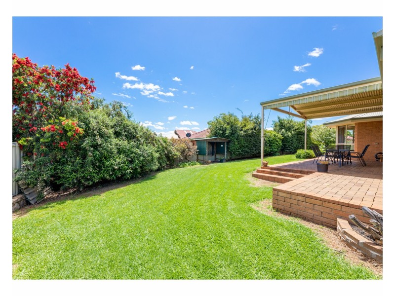 9 Falcon Circuit, West Wodonga VIC 3690