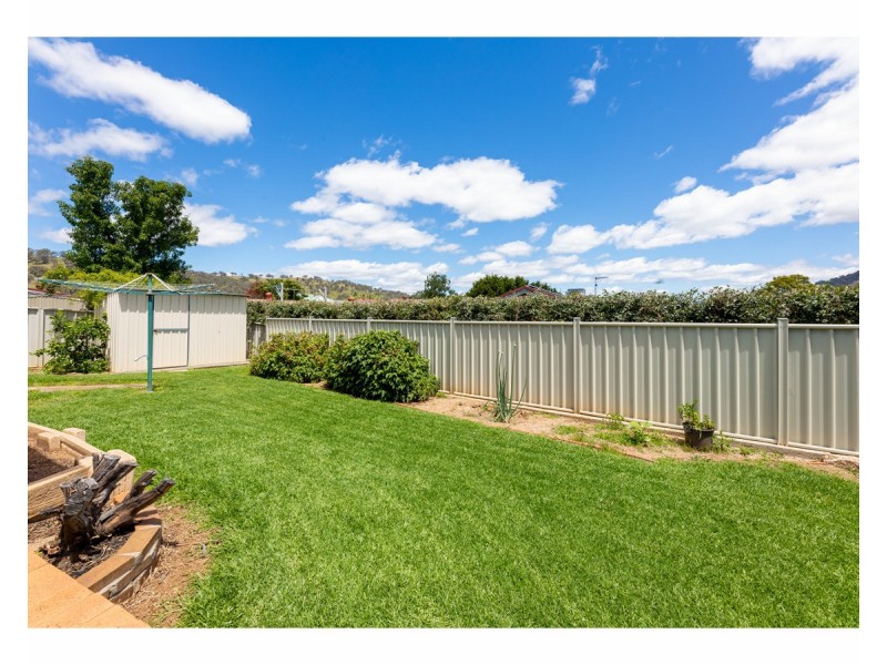 9 Falcon Circuit, West Wodonga VIC 3690