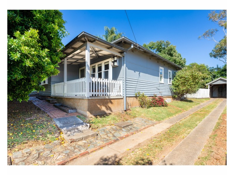 613 Electra Street, East Albury NSW 2640