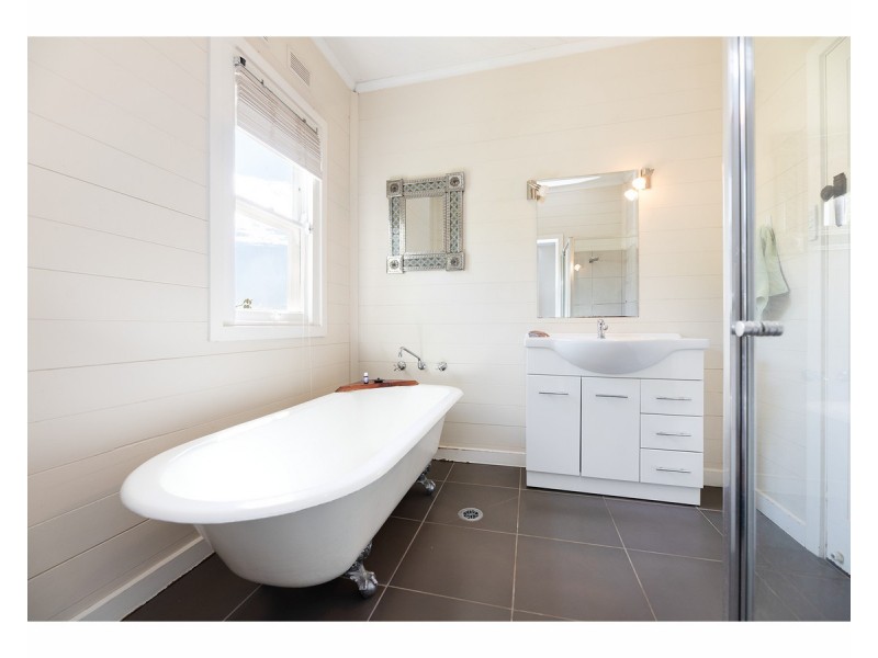 613 Electra Street, East Albury NSW 2640