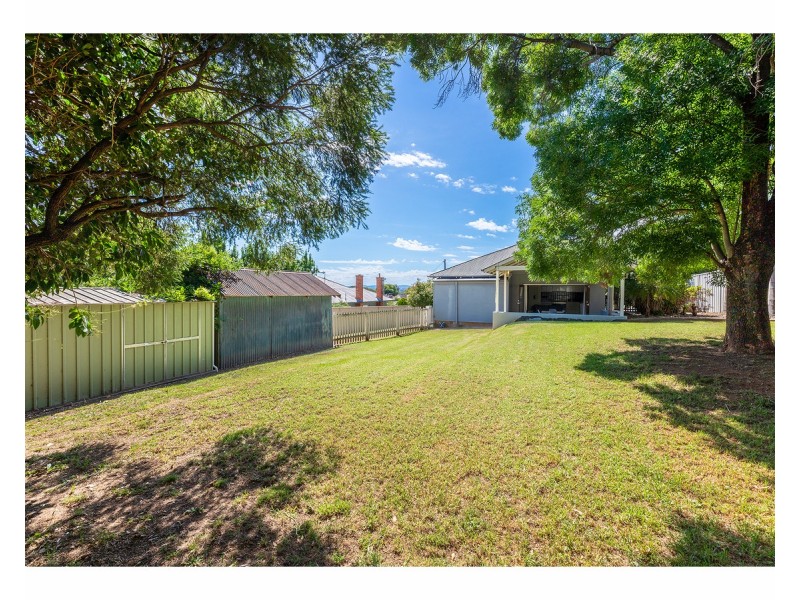 613 Electra Street, East Albury NSW 2640