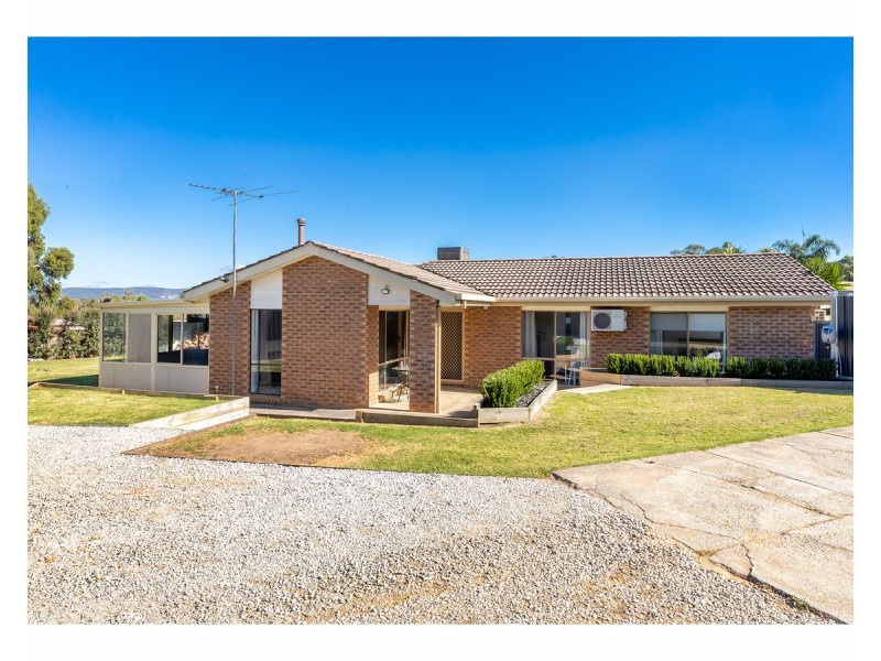 16 Blackbutt Court, Thurgoona NSW 2640