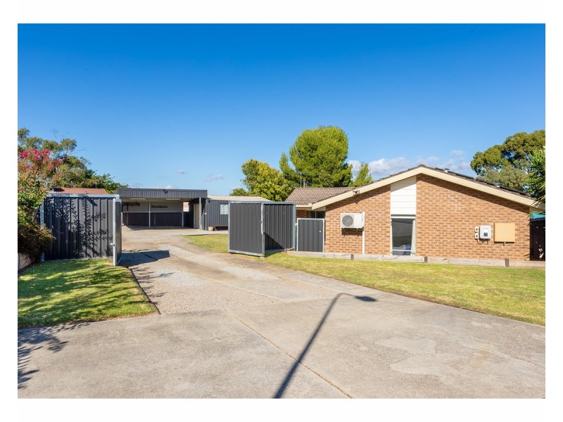 16 Blackbutt Court, Thurgoona NSW 2640