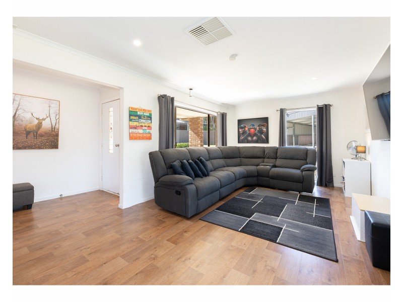 16 Blackbutt Court, Thurgoona NSW 2640