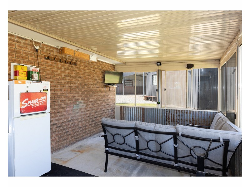 16 Blackbutt Court, Thurgoona NSW 2640