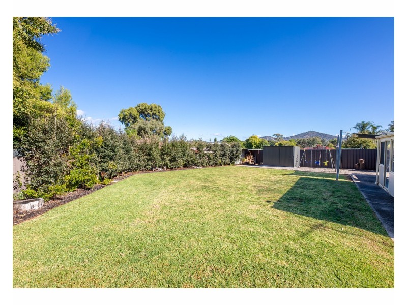 16 Blackbutt Court, Thurgoona NSW 2640