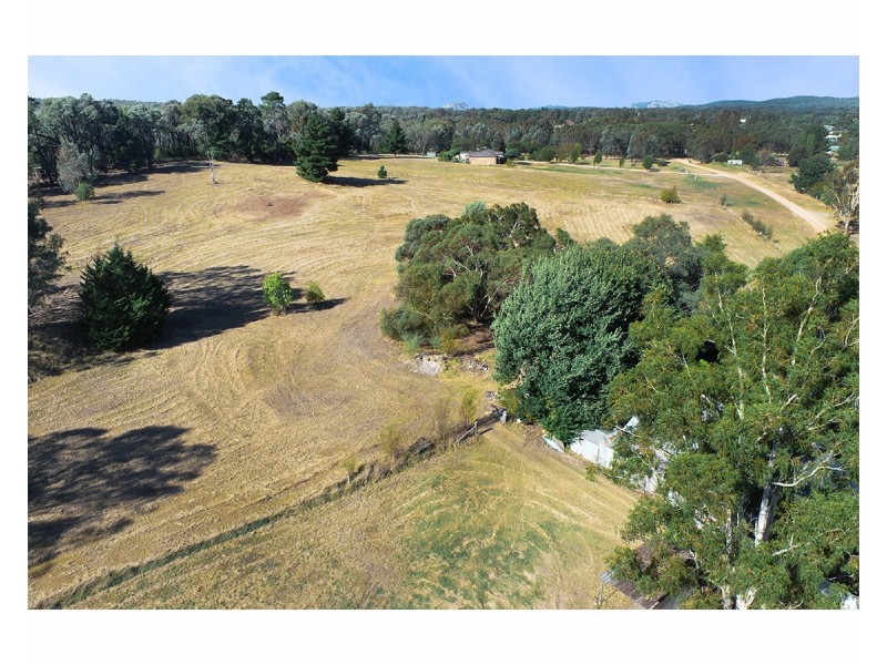 14 Bow Street, Chiltern VIC 3683