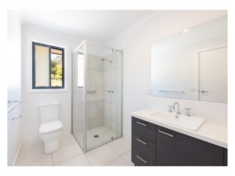 11 Dickson Street, Woomargama NSW 2644