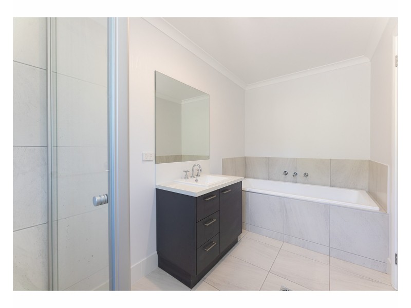 11 Dickson Street, Woomargama NSW 2644