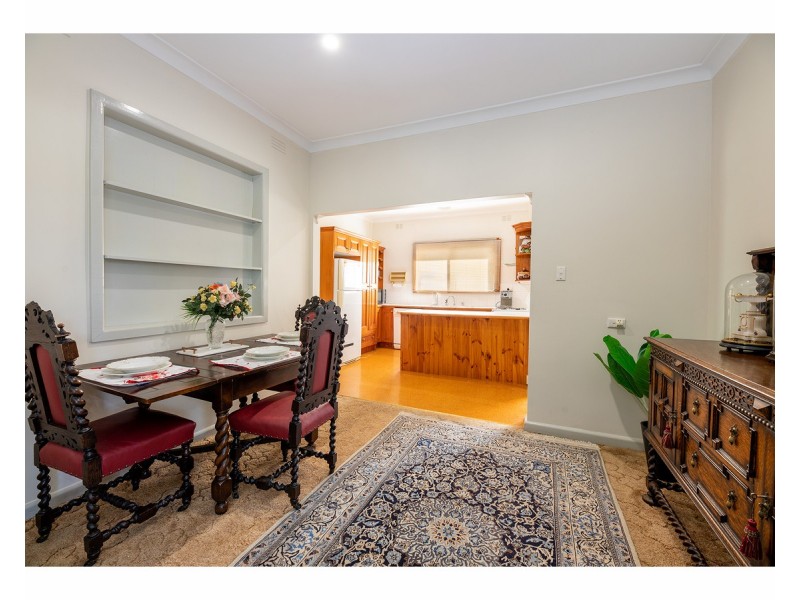 517 Danes Street, Lavington NSW 2641
