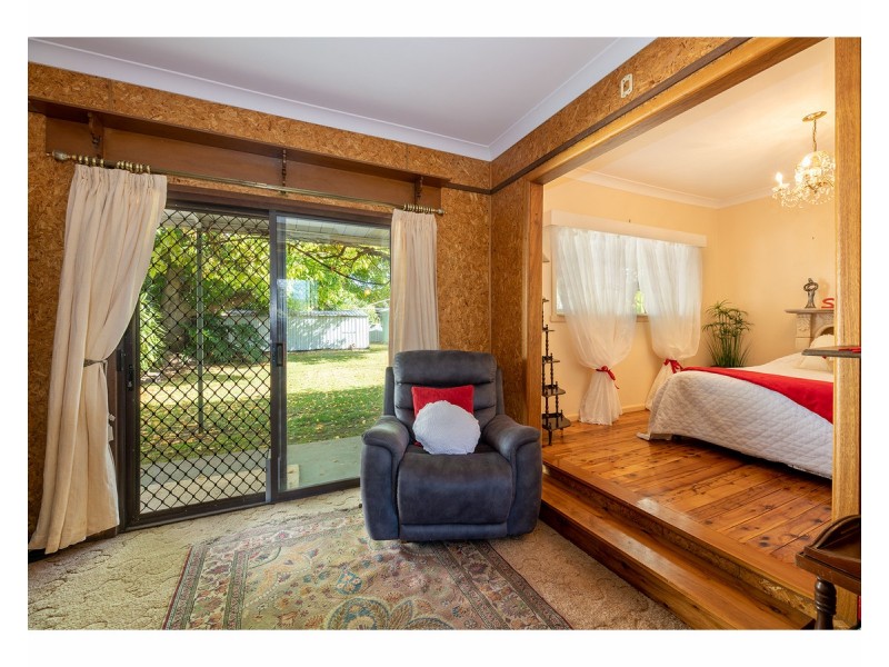 517 Danes Street, Lavington NSW 2641