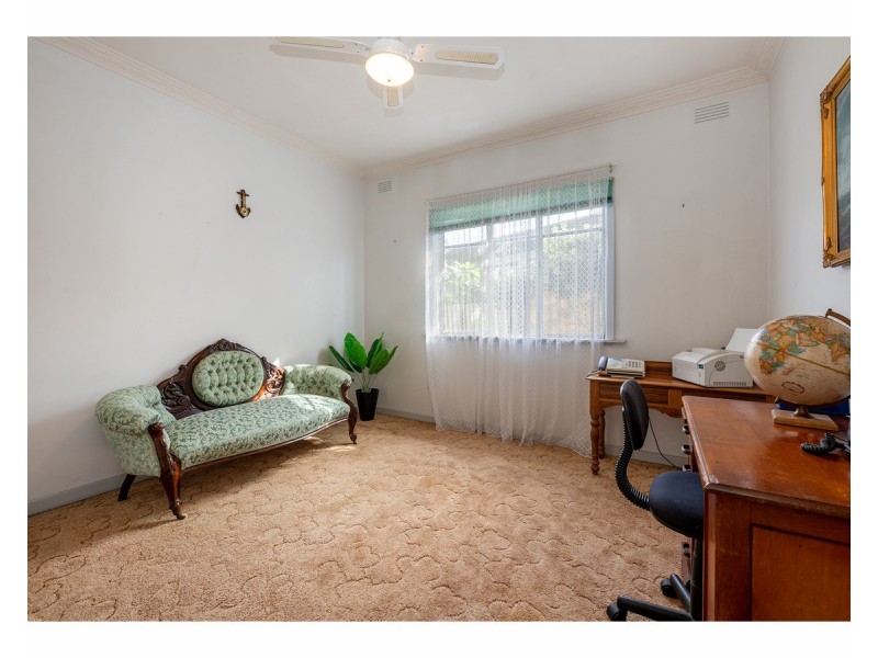 517 Danes Street, Lavington NSW 2641