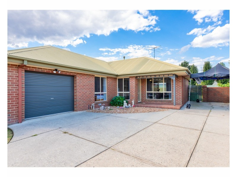 2/472 Heriot Street, Lavington NSW 2641