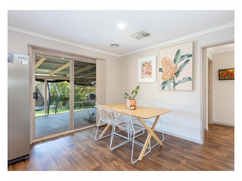 11 Milos Boulevard, Wodonga VIC 3690