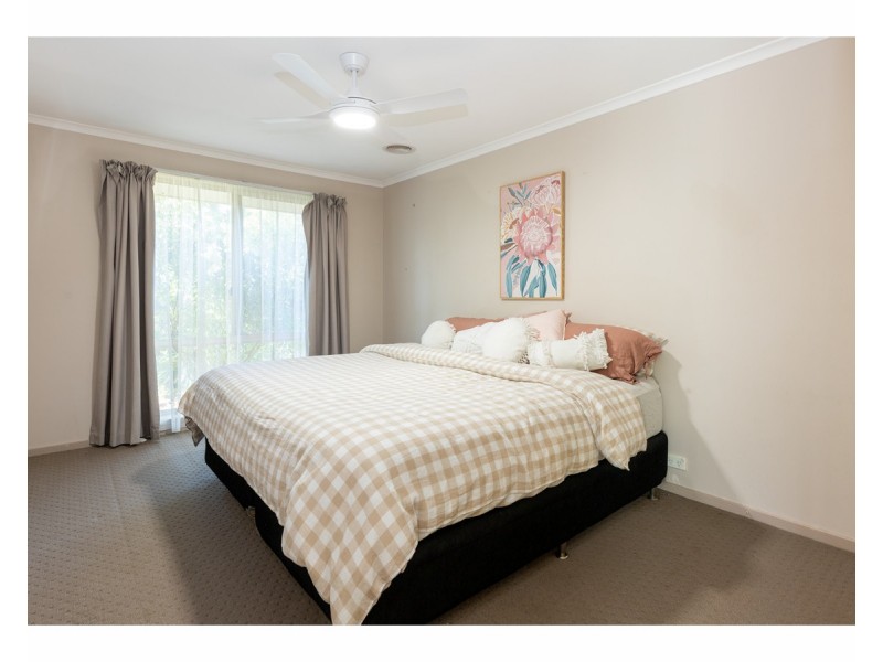 11 Milos Boulevard, Wodonga VIC 3690