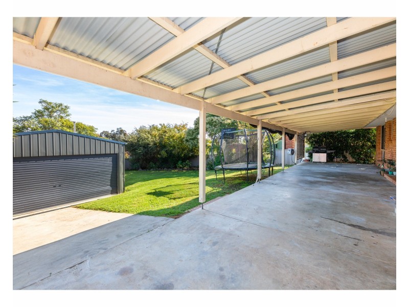 11 Milos Boulevard, Wodonga VIC 3690