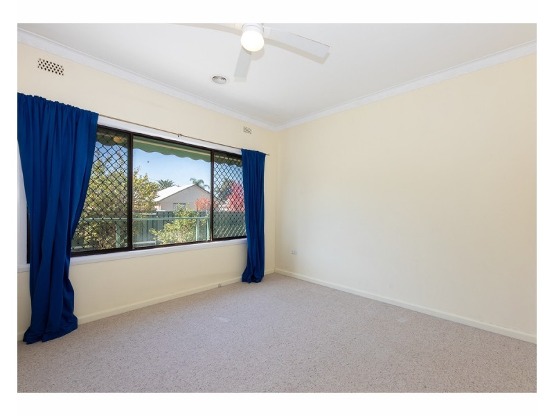 465 Bownds Street, Lavington NSW 2641