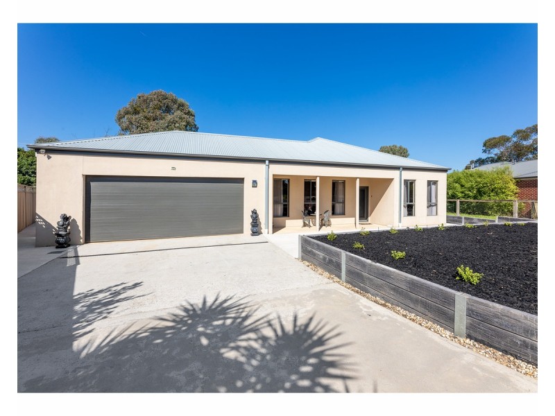 35 Cassinia Court, Thurgoona NSW 2640