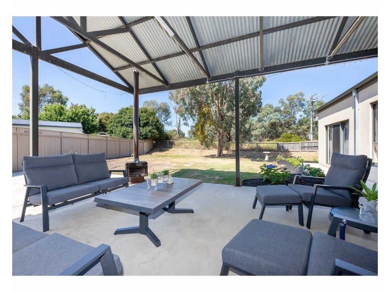 35 Cassinia Court, Thurgoona NSW 2640