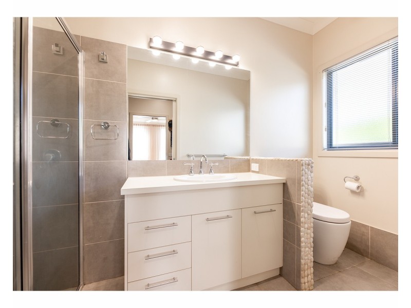 35 Cassinia Court, Thurgoona NSW 2640