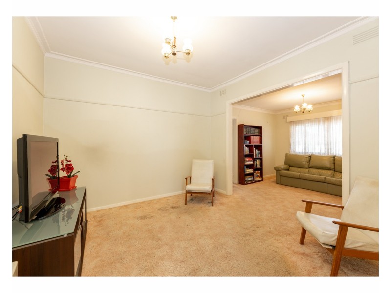 501 Danes Street, Lavington NSW 2641