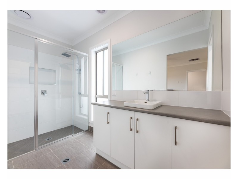 41 Guy Place, Thurgoona NSW 2640