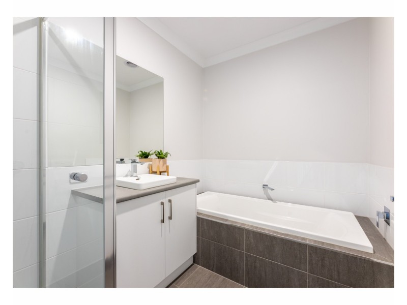 41 Guy Place, Thurgoona NSW 2640