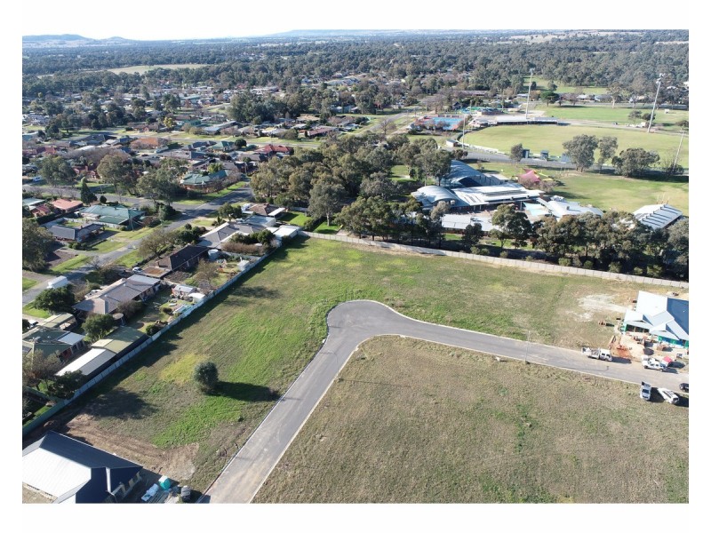 106/2 Holly Tree Court, Jindera NSW 2642