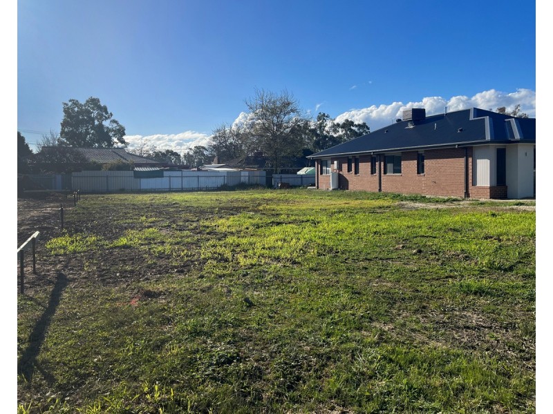 106/2 Holly Tree Court, Jindera NSW 2642